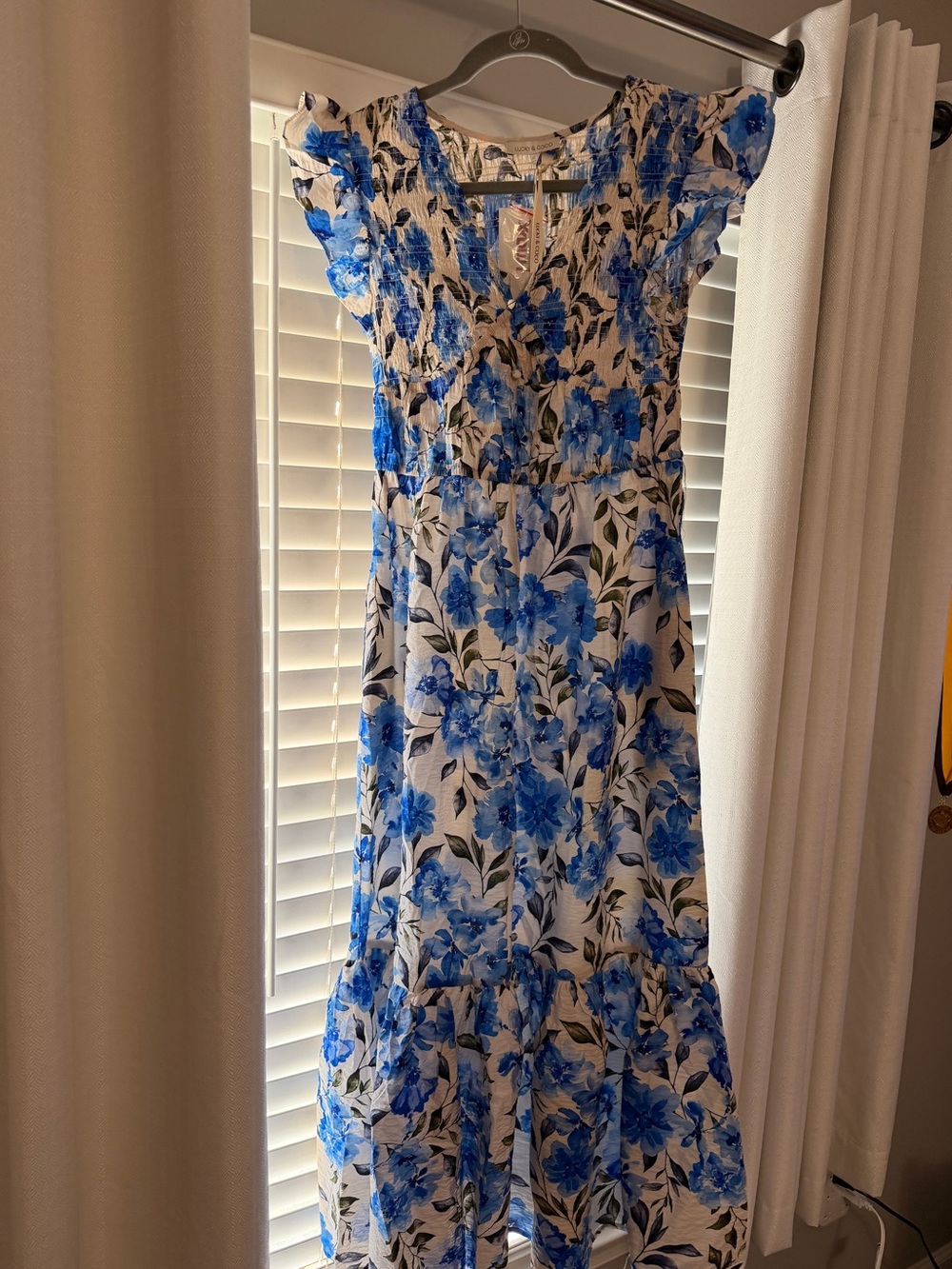 Lucky & Coco NWT Blue Floral Midi Dress with Ruffle Sleeves